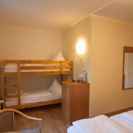 Bernstein Acamed 3* Nienburg (Saxony-Anhalt)