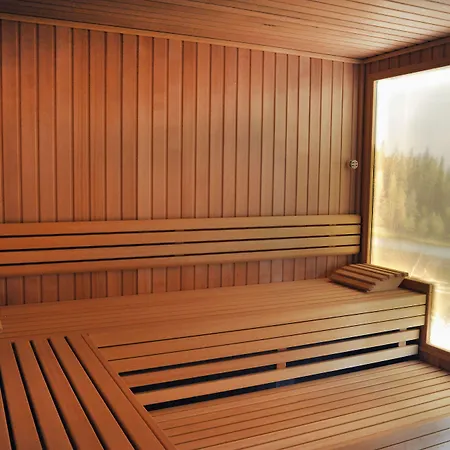 Hotel Bernstein Acamed 3*