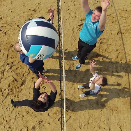 Bernstein Acamed Hotel