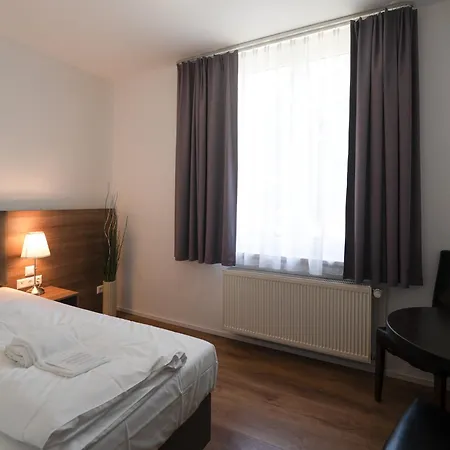 Bernstein Acamed Hotel Nienburg (Saxony-Anhalt)