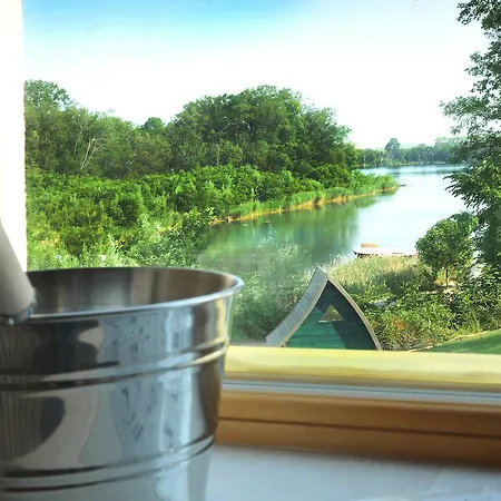 Bernstein Acamed Hotel Nienburg (Saxony-Anhalt)