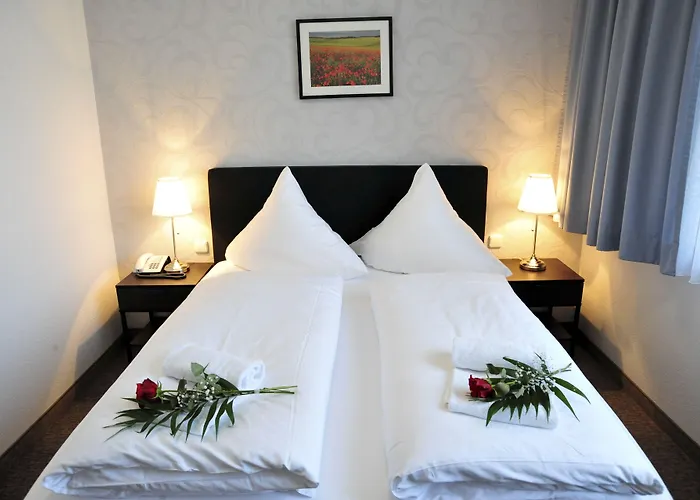 Bernstein Acamed Hotel 3*