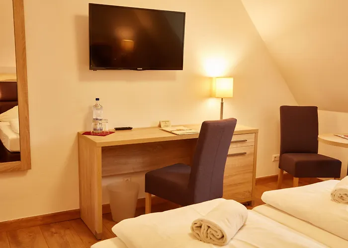 Bernstein Acamed מלון Nienburg (Saxony-Anhalt)