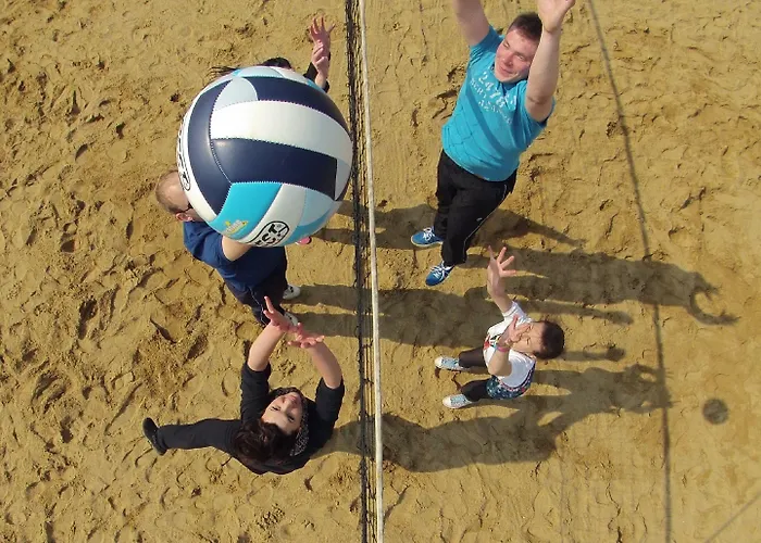 Bernstein Acamed מלון